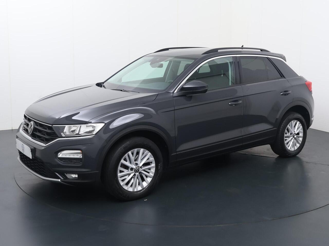 Volkswagen T-Roc 1.0 TSI Style | 150 PK | Adaptive cruise control | Lane assist | Apple CarPlay / Android Auto |