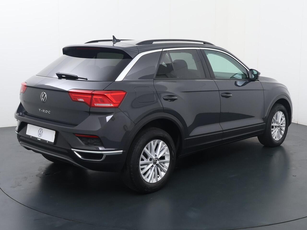Volkswagen T-Roc 1.0 TSI Style | 150 PK | Adaptive cruise control | Lane assist | Apple CarPlay / Android Auto |