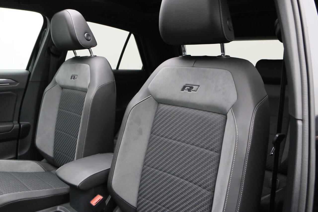 Volkswagen T-Roc 1.5 TSI 150 pk DSG Sport Business R / R-Line | Panoramadak | Trekhaak | Achteruitrijcamera | Stoelverwarming | Navigatie