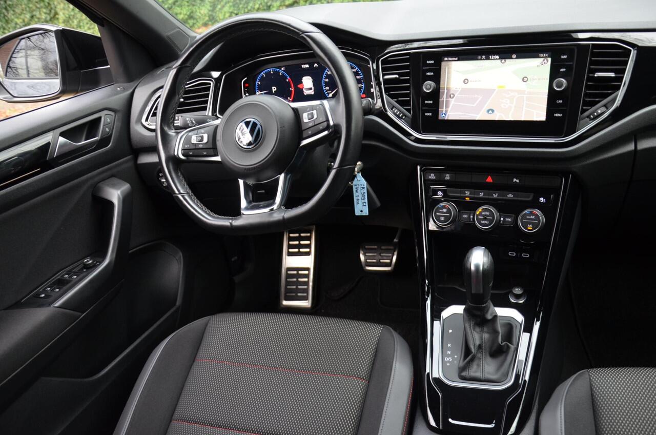 Volkswagen T-Roc 1.5 TSI Sport Automaat/Navi/Ecc/Pdc/Virtueel-Dashboard/Privacy-Glass/19-Inch Lmv/Cr-Controle/Trekhaak