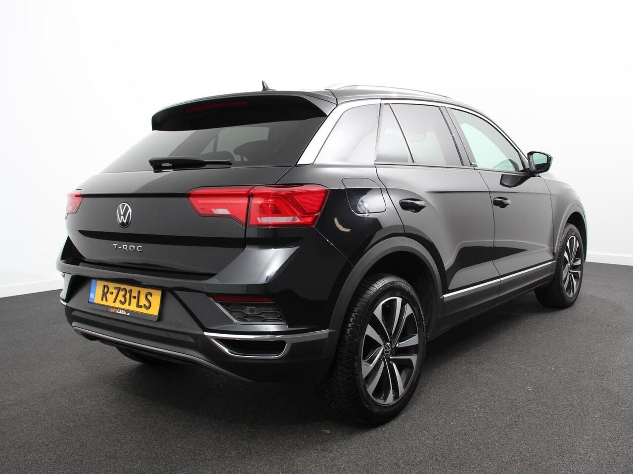 Volkswagen T-Roc 1.5 TSI DSG Active | Navigatie | App Connect/Apple Carplay/Android Auto | Climate Control | Cruise control Adaptive | PDC VA | Winter Pack | Lichtmetalen Velgen