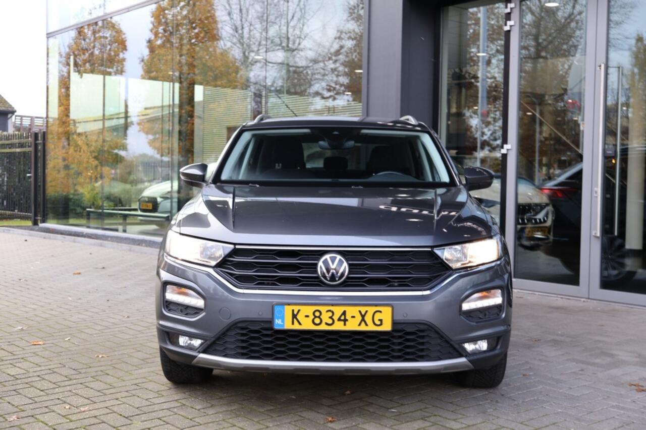 Volkswagen T-Roc 1.0 TSI *CAMERA*TREKHAAK*CARPLAY*NAVIGATIE*LED