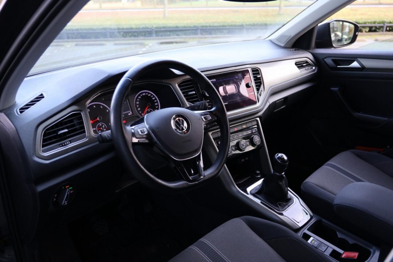 Volkswagen T-Roc 1.0 TSI *CAMERA*TREKHAAK*CARPLAY*NAVIGATIE*LED