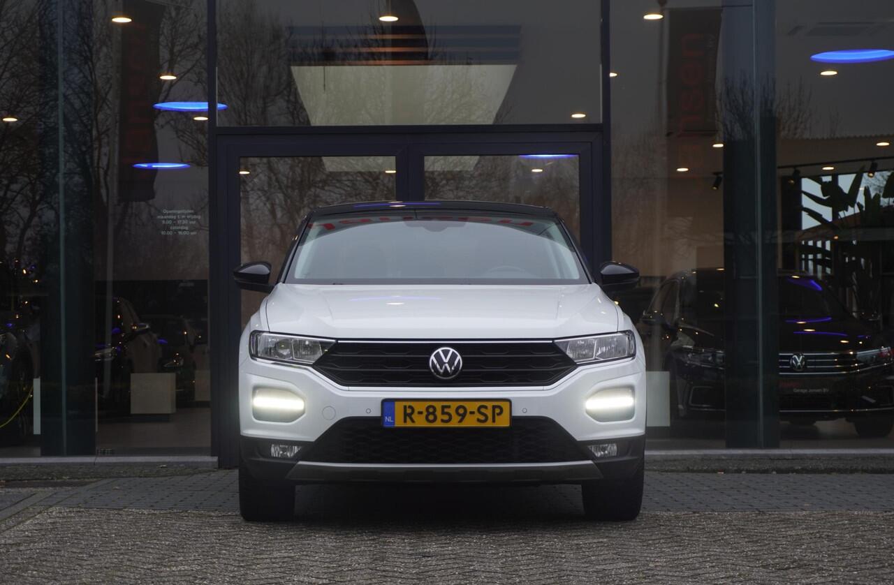 Volkswagen T-Roc 1.5 TSI Sport | CARPLAY | NAVI | ACC | STOELVERW | TREKHAAK