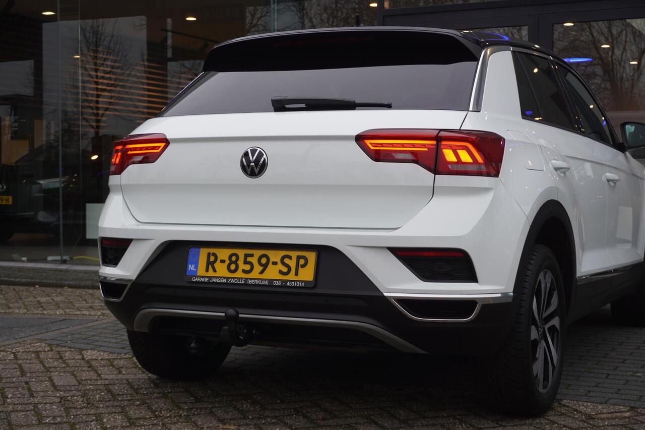 Volkswagen T-Roc 1.5 TSI Sport | CARPLAY | NAVI | ACC | STOELVERW | TREKHAAK