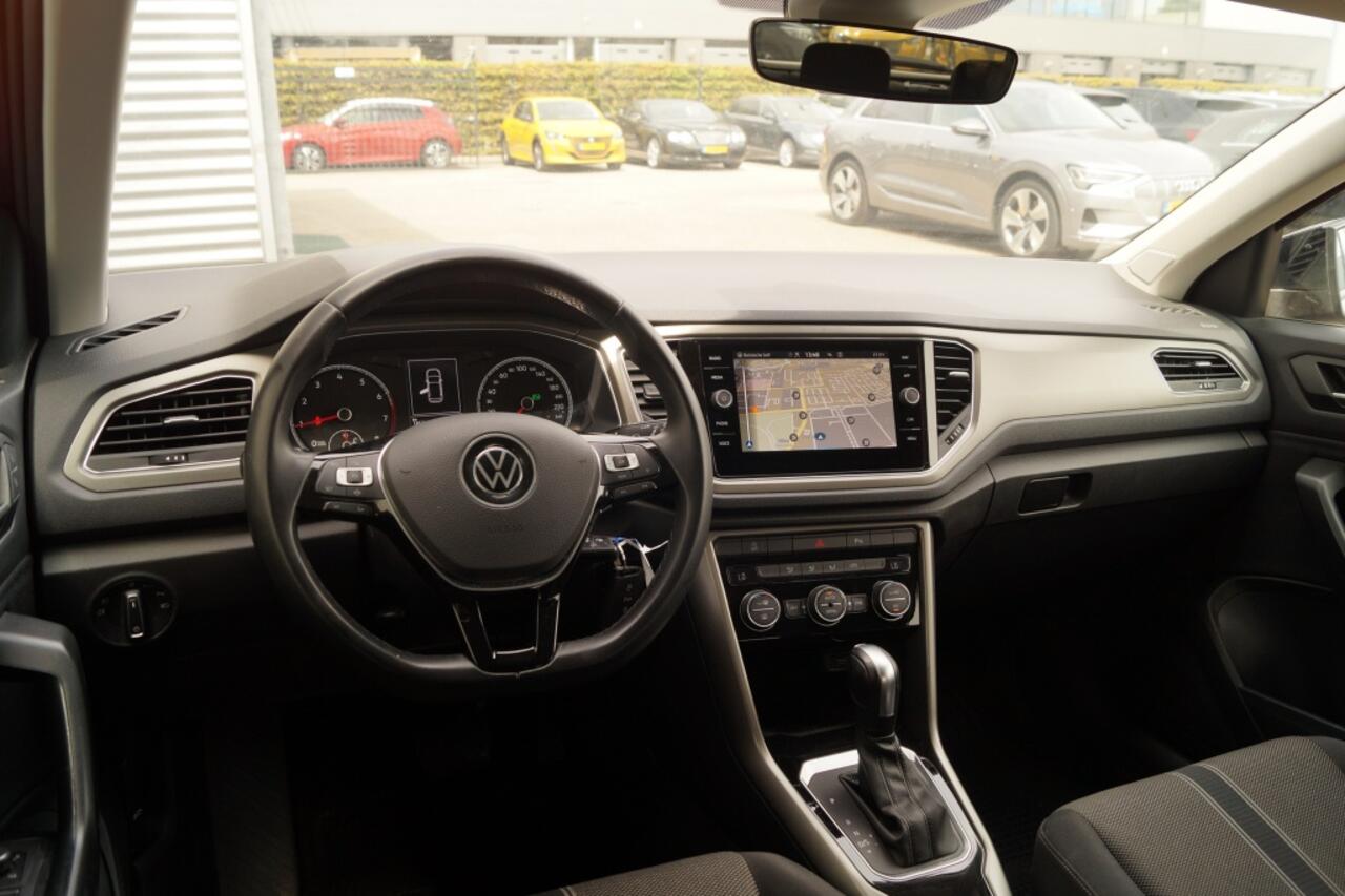Volkswagen T-Roc 1.5 TSI 150pk DSG Style -NAVI-ECC-CAM-PDC-