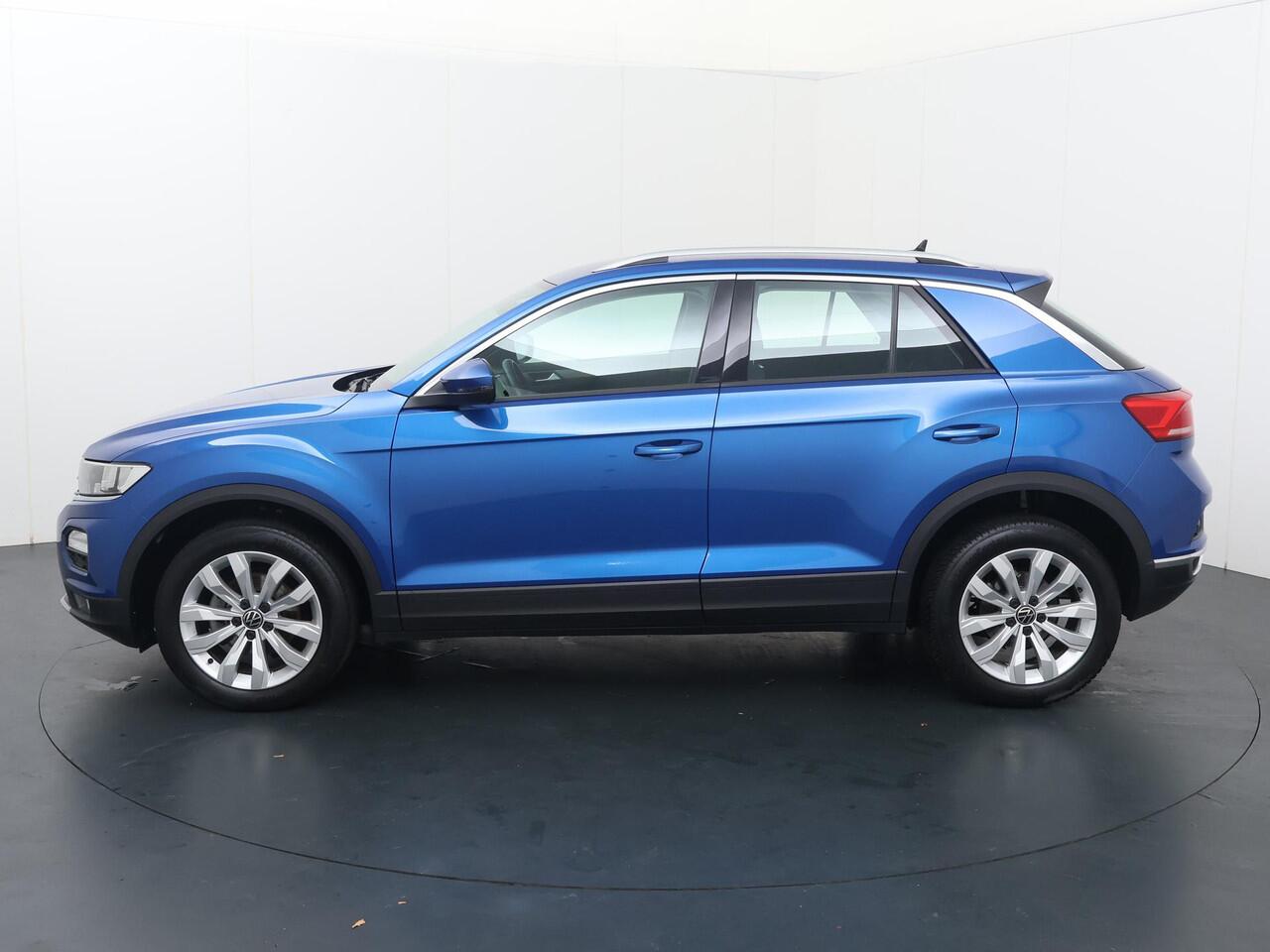Volkswagen T-Roc 1.0 TSI Style | 110 PK | Climate control | Navigatiesysteem | Adaptive cruise control | navigatiesysteem |