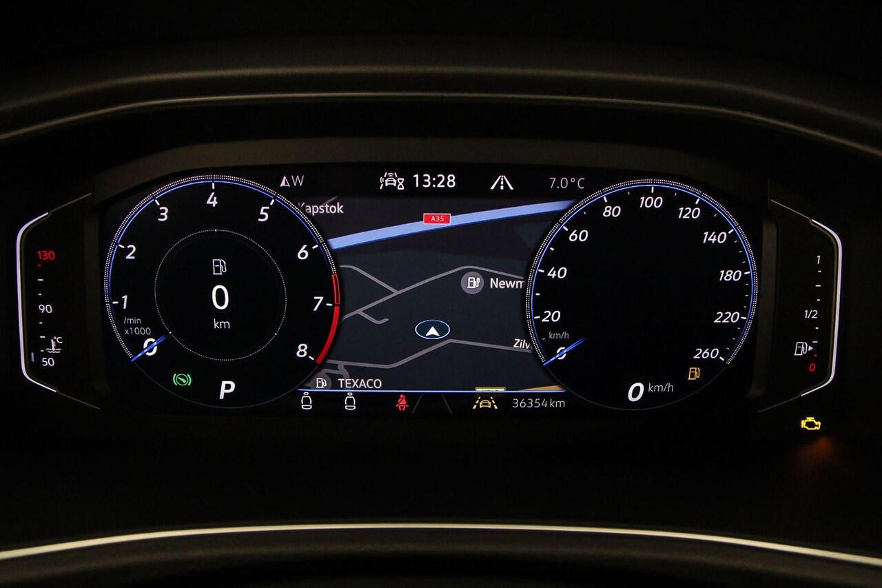 Volkswagen T-Roc Cabrio R-Line 1.5 TSI 150pk DSG Automaat Adaptive cruise control, LED matrix koplampen, Navigatie, Parkeersensoren, App connect, DAB, Radio