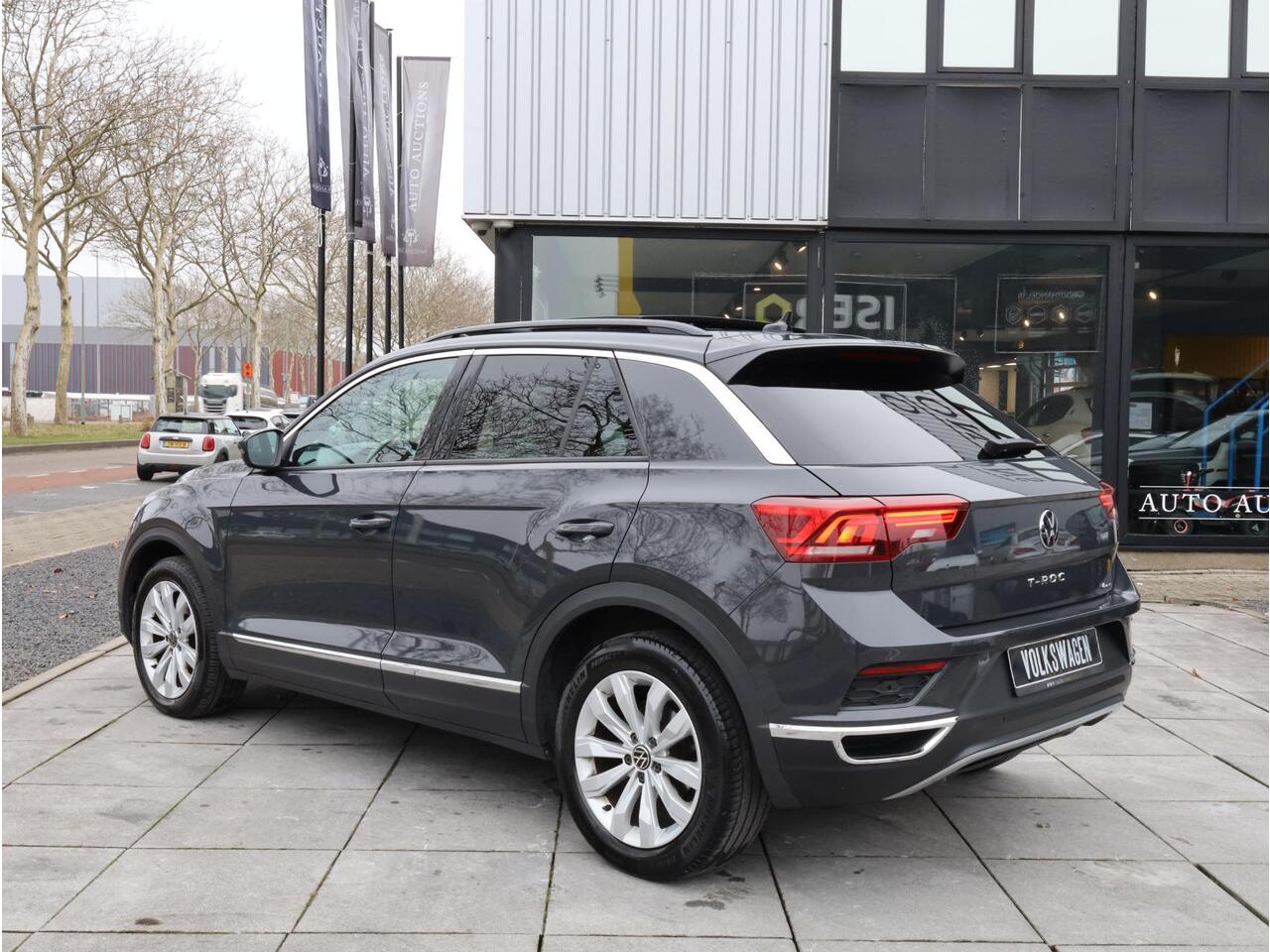 Volkswagen T-Roc Sport 2.0 TSI 4Motion 190PK | Panodak | Keyless | Camera | Elektrische kofferklep | Carplay/Android | Stoel&Stuurverwarming |