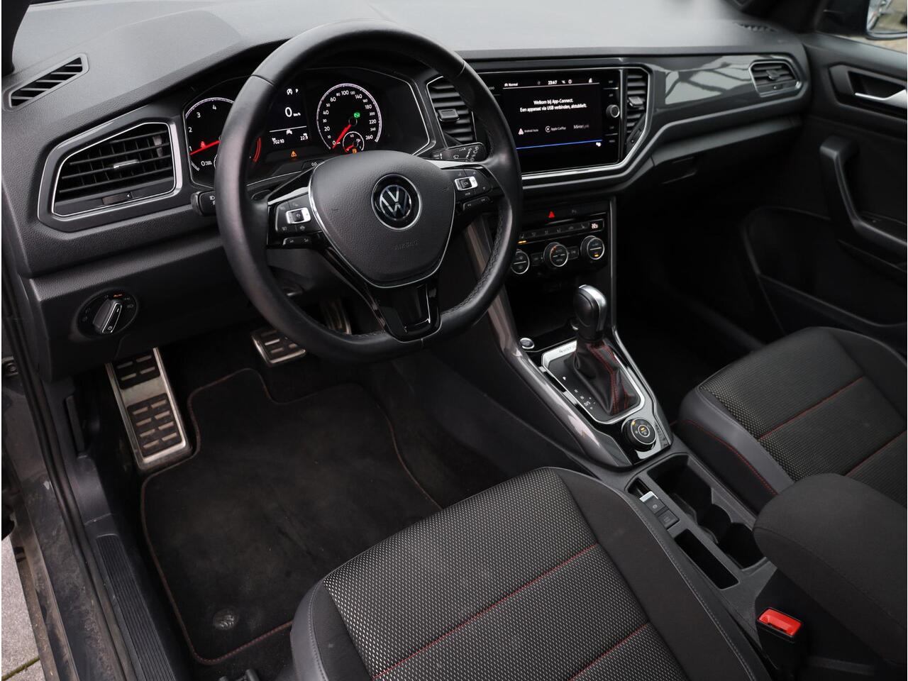 Volkswagen T-Roc Sport 2.0 TSI 4Motion 190PK | Panodak | Keyless | Camera | Elektrische kofferklep | Carplay/Android | Stoel&Stuurverwarming |