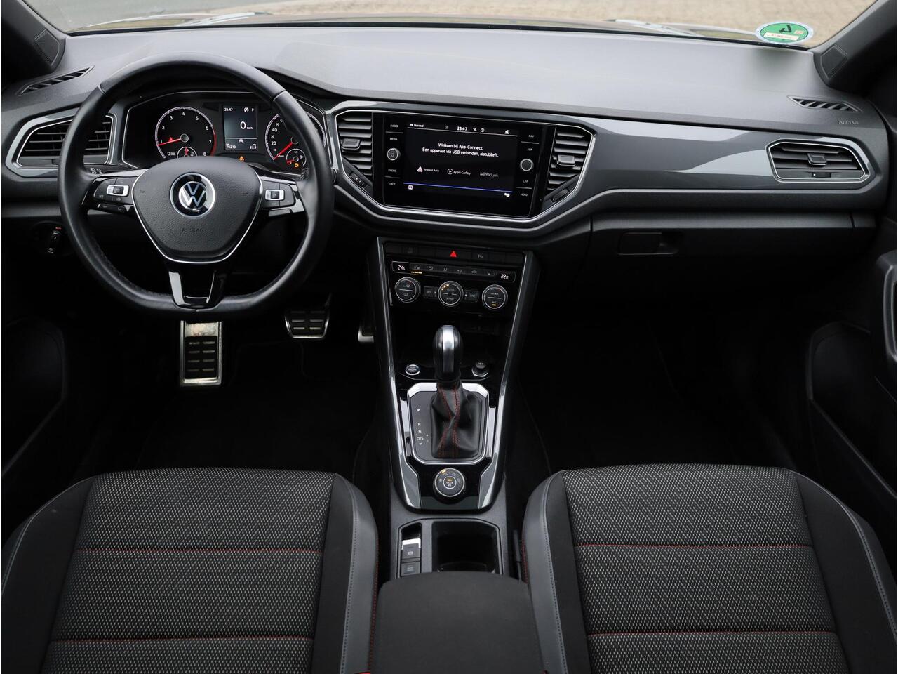 Volkswagen T-Roc Sport 2.0 TSI 4Motion 190PK | Panodak | Keyless | Camera | Elektrische kofferklep | Carplay/Android | Stoel&Stuurverwarming |