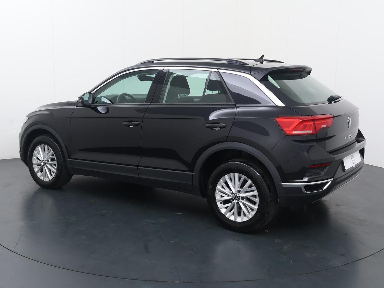 Volkswagen T-Roc 1.0 TSI Style | 110 PK | Adaptive cruise control | Parkeersensoren | Apple Carplay/Android Auto |