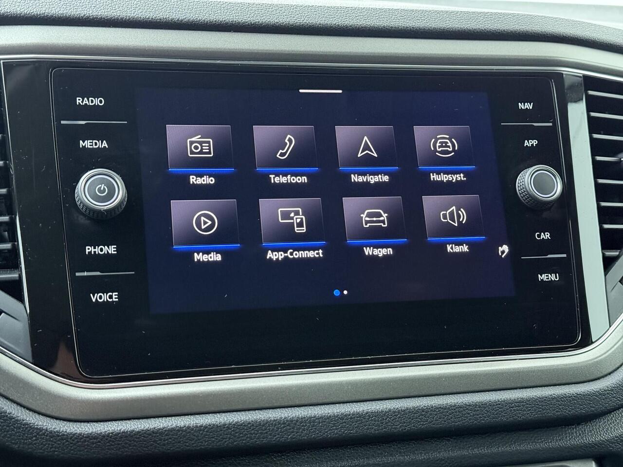 Volkswagen T-Roc 1.0 TSI Style | 110 PK | Adaptive cruise control | Parkeersensoren | Apple Carplay/Android Auto |