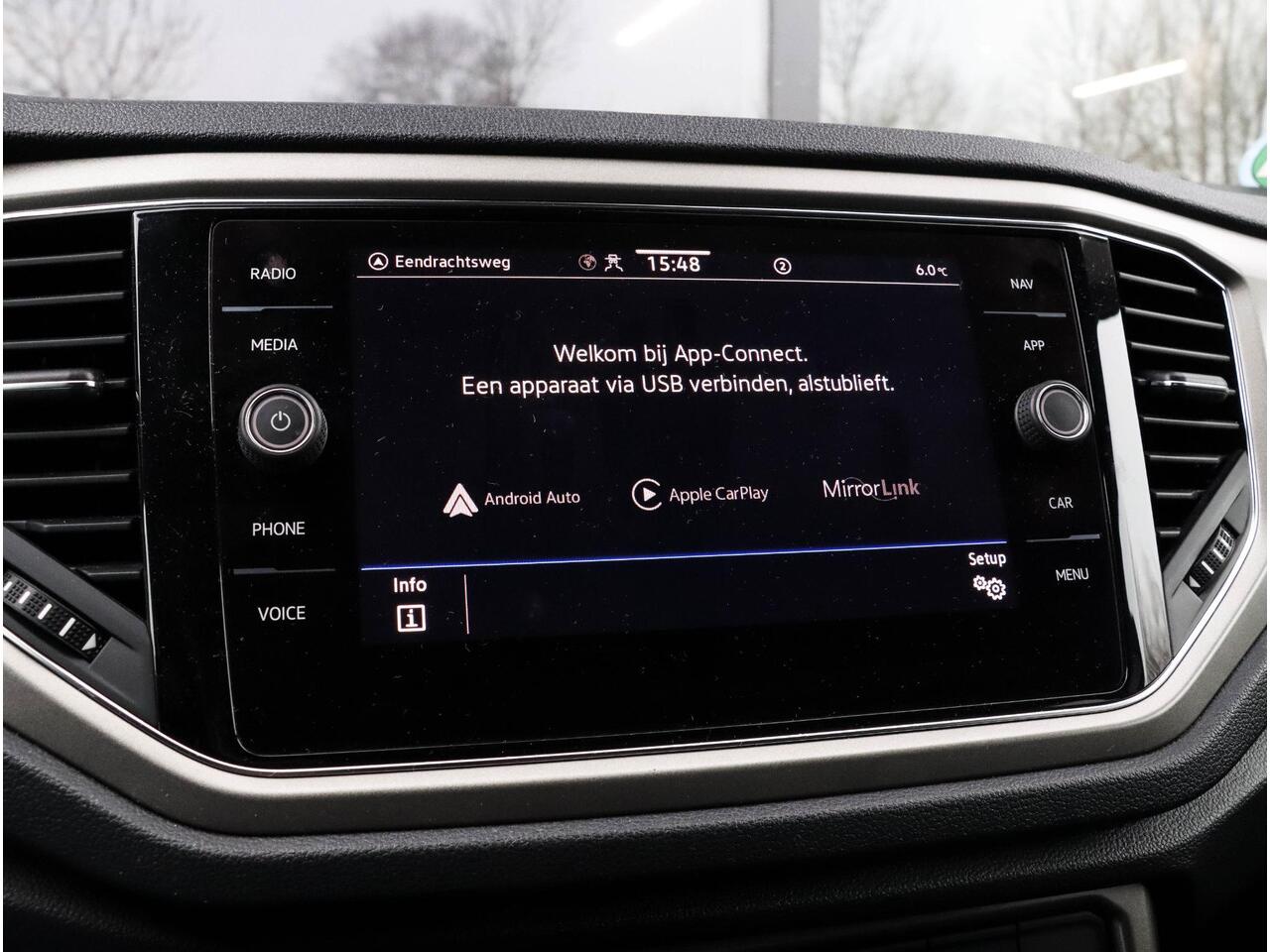 Volkswagen T-Roc 1.5 TSI Style Business 150pk Automaat | 44.390km!