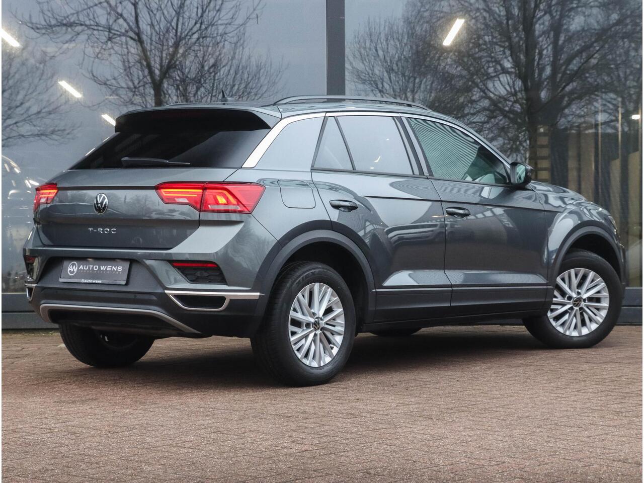 Volkswagen T-Roc 1.5 TSI Style Business 150pk Automaat | 44.390km!