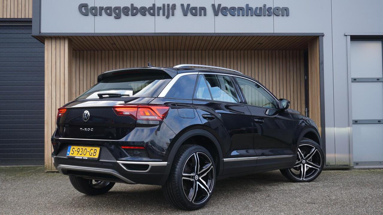 Volkswagen T-Roc 1.5 TSI 150pk DSG Sport Virtual 19inch LM Stoel&Stuurverwarming LED Keyless Elek.klep *Complete T-Roc*