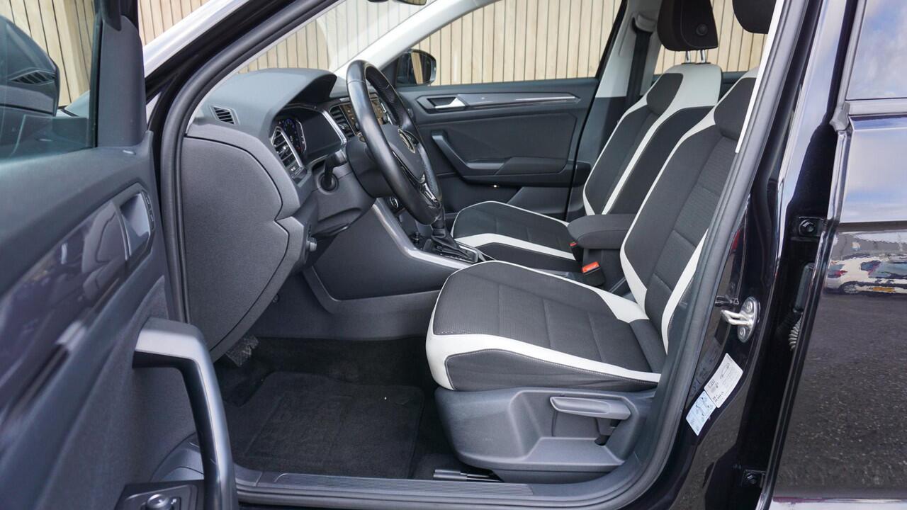 Volkswagen T-Roc 1.5 TSI 150pk DSG Sport Virtual 19inch LM Stoel&Stuurverwarming LED Keyless Elek.klep *Complete T-Roc*