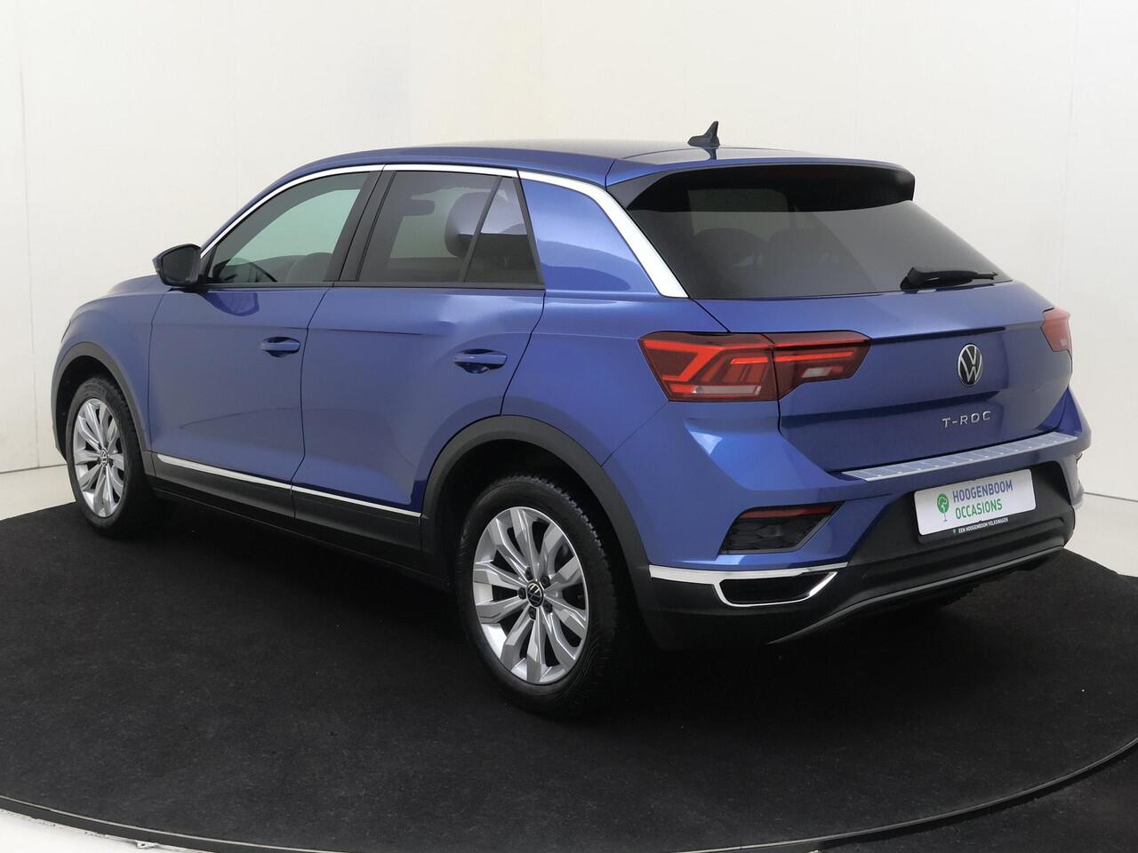 Volkswagen T-Roc 1.5 TSI Sport | Stoelverwarming | CarPlay | Parkeersensoren | Sportstuur | 'Drive mode selection' | Climate control |