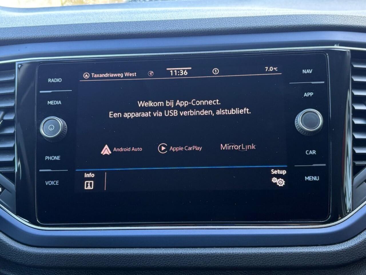 Volkswagen T-Roc 1.0 TSI UNITED 115PK LED NAVI DIGITAL-COCKPIT ECC-AIRCO LMV PDC