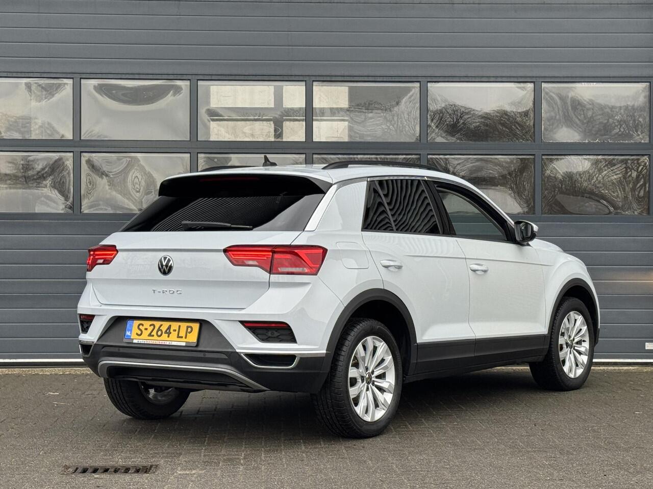 Volkswagen T-Roc 1.5 TSI SPORT I AUTOMAAT I CLIMATE CONTROL I ADAPTIVE CRUISE CONTROL