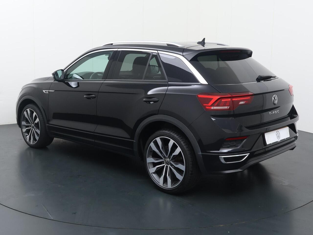 Volkswagen T-Roc 1.5 TSI Sport | 150 PK | LED verlichting | Adaptive cruise control | 19"LM velgen | R-Line |