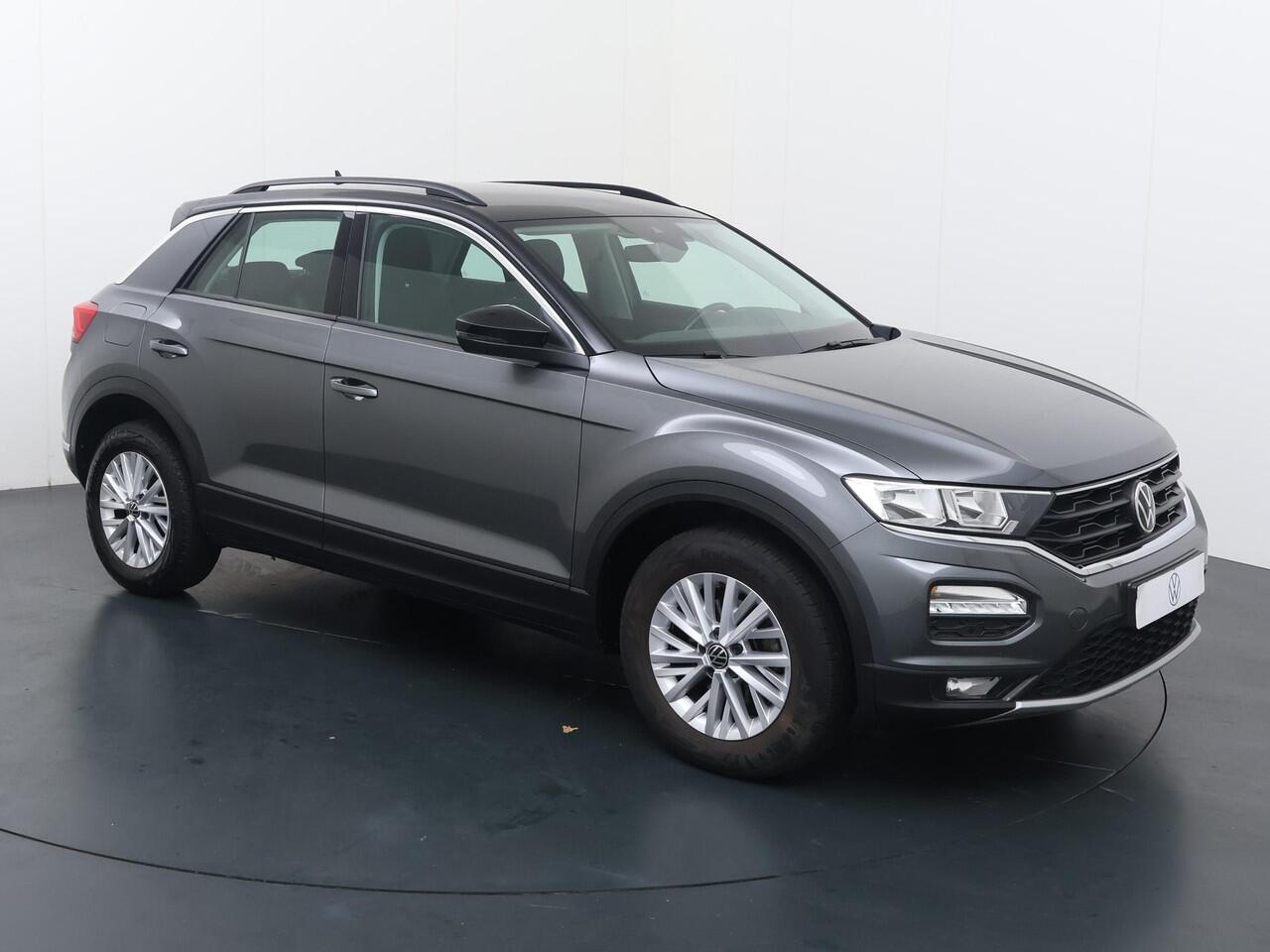 Volkswagen T-Roc 1.0 TSI Style | 110 PK | Navigatiesysteem | Achteruitrijcamera | Adaptive cruise control |