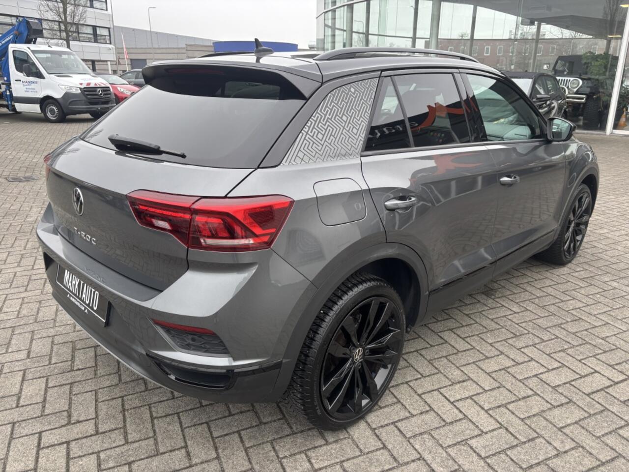 Volkswagen T-Roc Sport R-Line Black Style Carplay Cruise Stoelverwarming