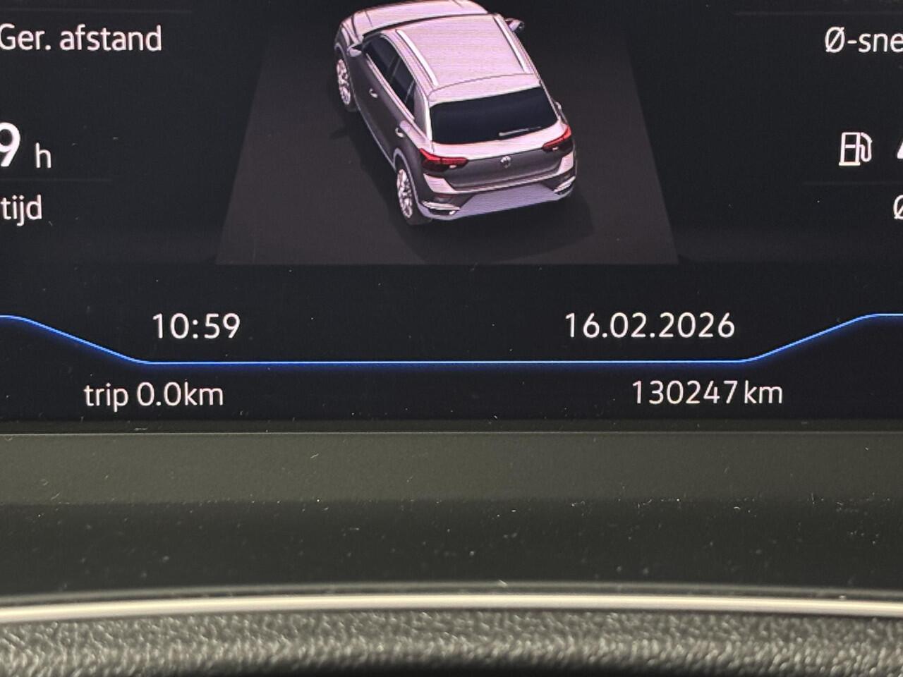 Volkswagen T-Roc 1.0 TSI Style Business | Navigatie | Panoramadak | PDC V + A | Cruise Control Adaptief |