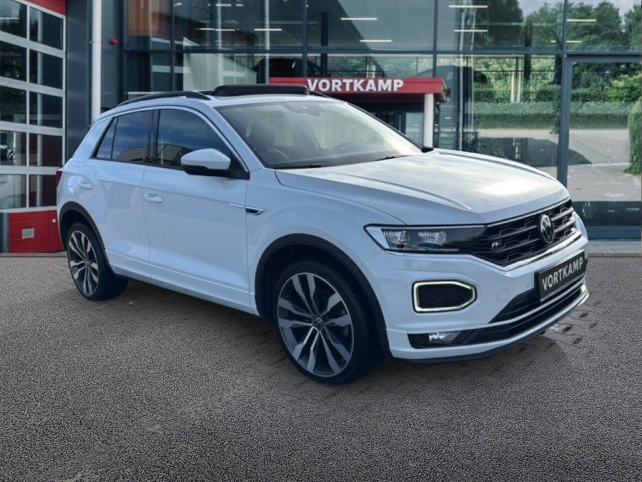 Volkswagen T-Roc 1.5 TSI DSG R-LINE PANODAK/ELEKKLEP/BEATS/ACC/STOELVERW