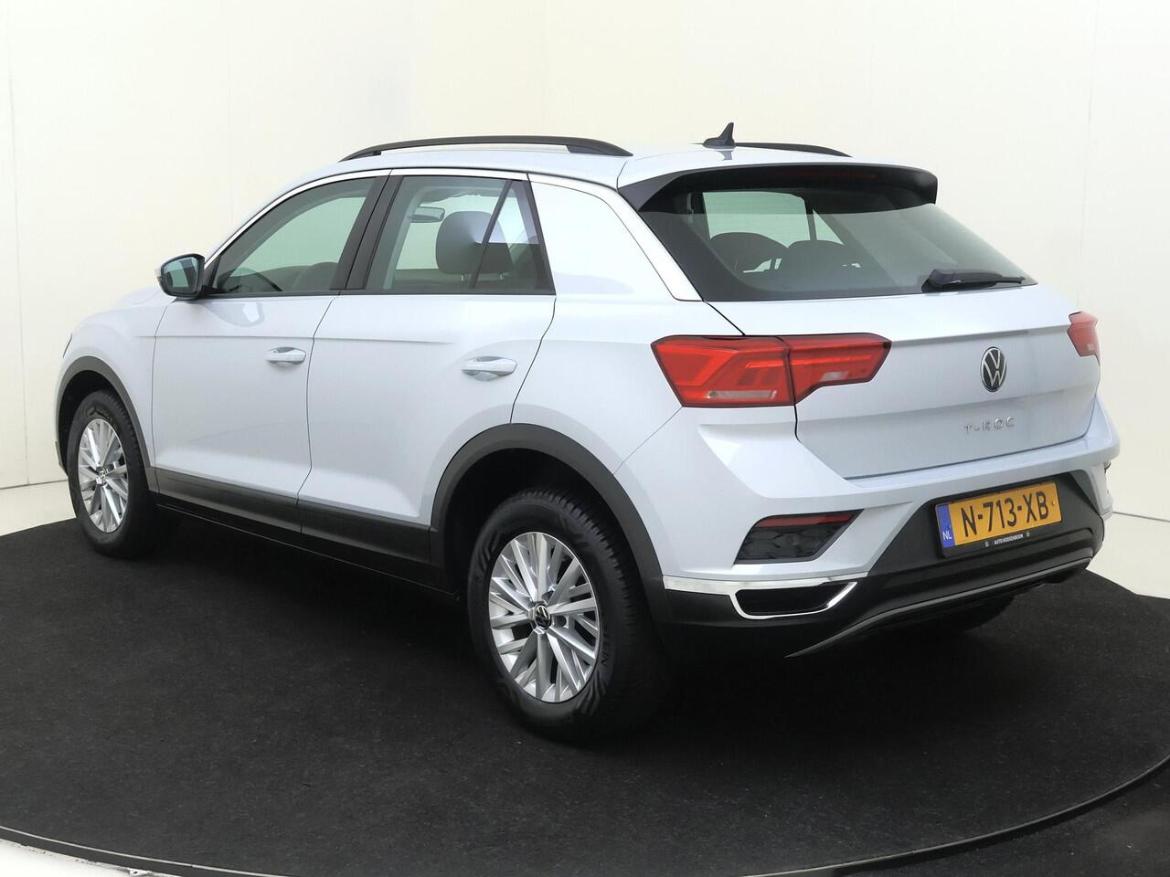 Volkswagen T-Roc 1.5 TSI Style | Adaptieve cruise control | Navigatie | Parkeersensoren | CarPlay | Draadloze telefoonlader | Airco |