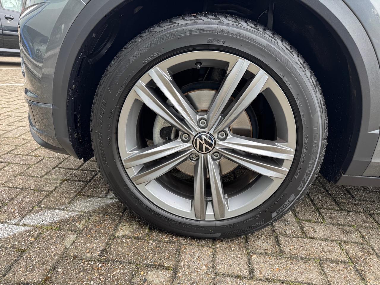Volkswagen T-Roc 1.5 TSI Sport R-line | DSG | Navi | ACC | App-Conn. | LMV 18" | Camera | 1e eig.