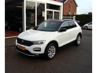 volkswagen-t-roc-1.5-tsi-sport-navi