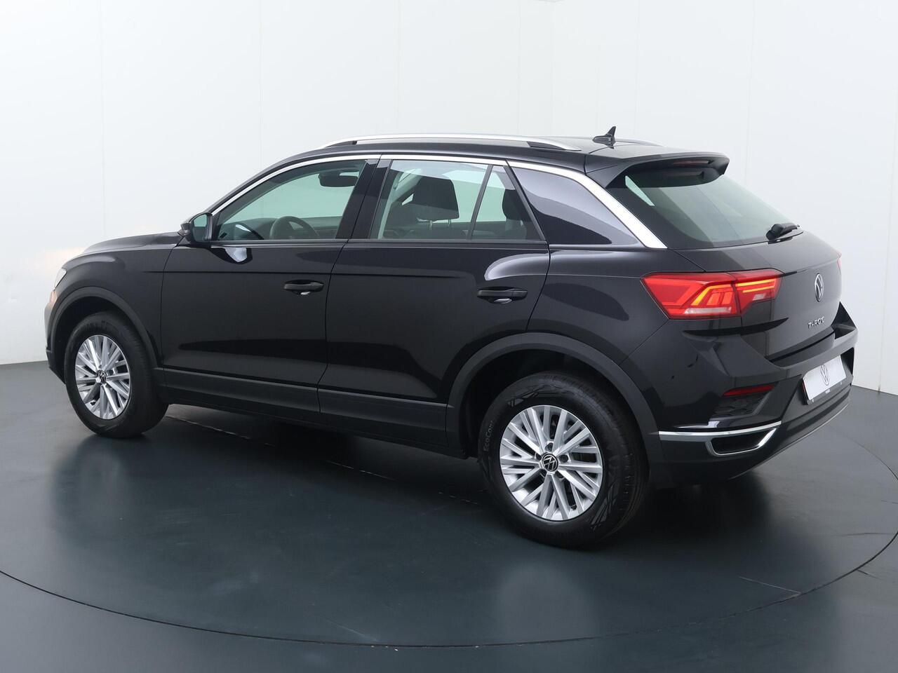 Volkswagen T-Roc 1.5 TSI Style | 150 PK | Automaat | Climate control | Achteruitrijcamera | Apple Carplay/Android Auto |