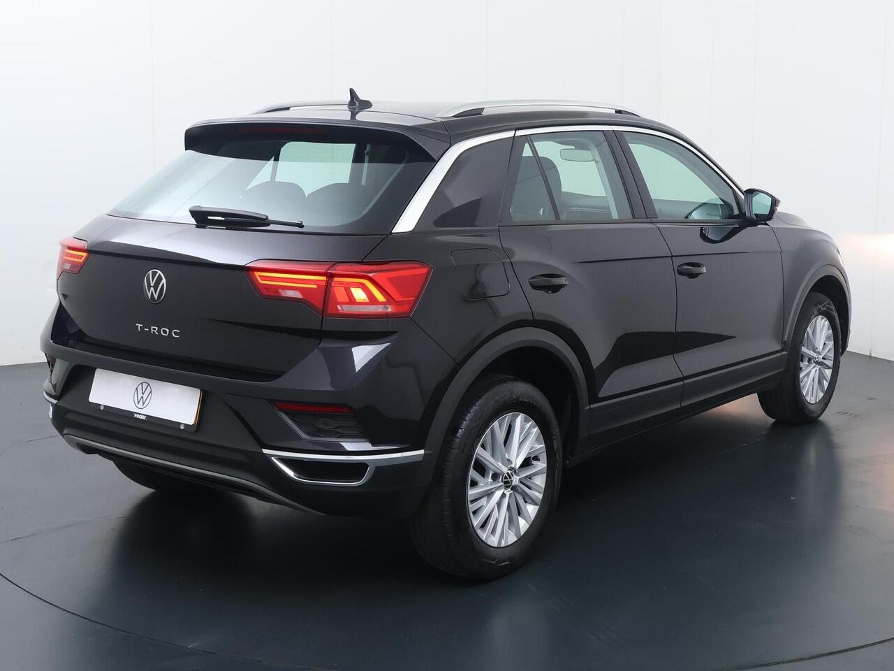 Volkswagen T-Roc 1.5 TSI Style | 150 PK | Automaat | Climate control | Achteruitrijcamera | Apple Carplay/Android Auto |