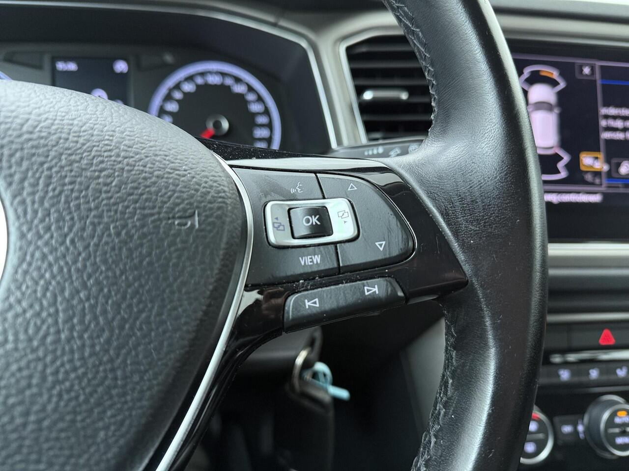 Volkswagen T-Roc 1.5 TSI Style | 150 PK | Navigatiesysteem | Achteruitrijcamera | Climate control |