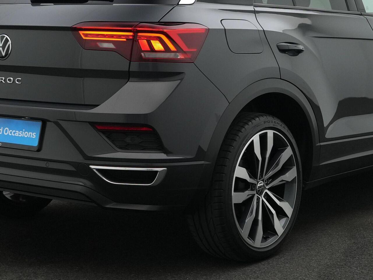 Volkswagen T-Roc 1.5 TSI 150 pk DSG R-Line | Panoramadak | Achteruitrijcamera | Stoelverwarming | Navigatie | Adaptive Cruise