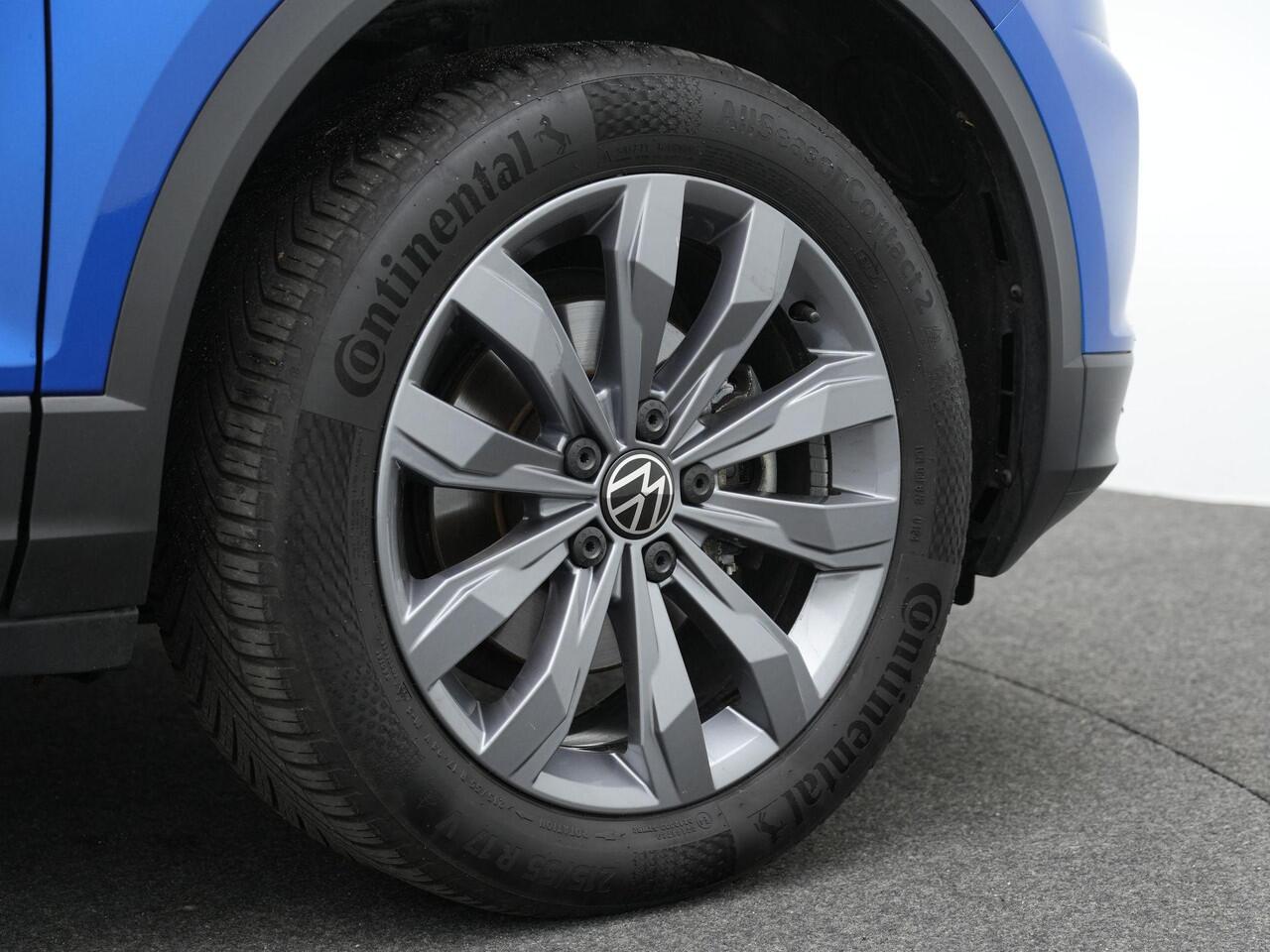 Volkswagen T-Roc 1.0 TSI 110 pk Style | Trekhaak | Navigatie | Adaptive Cruise | Navigatie | Parkeersensoren voor/achter