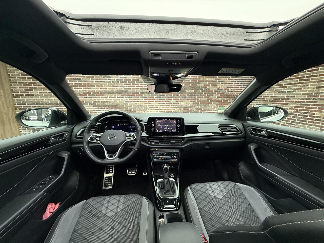 Volkswagen T-Roc 1.5 TSI R-Line DAK CAMERA BLINDSPOT ACC VIRTUAL