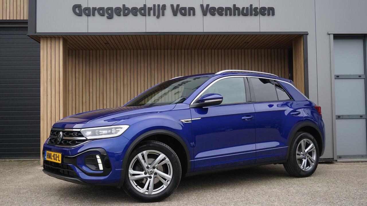 Volkswagen T-Roc 1.5 TSI 150pk DSG 2x R-Line IQ Light Afn-Trekhaak 17inch LM Adaptive Cruise Control Stuurverwarming *Lapiz Blue*