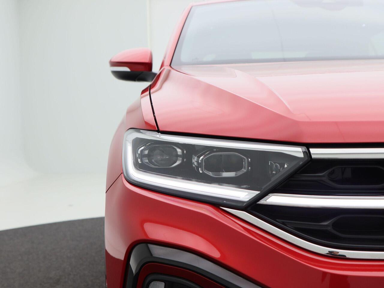 Volkswagen T-Roc 1.5 TSi 150 Pk Automaat R-Line Business | Adaptive Cruise | CarPlay | Navigatie | Bluetooth | Navigatie | Panoramadak | Achteruitrijcamera | 18 Inch | 29.981 Km!!