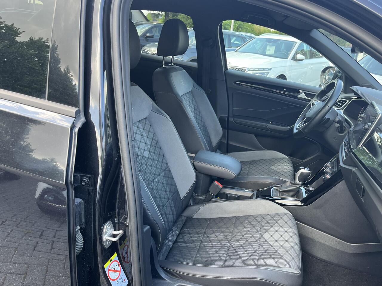 Volkswagen T-Roc 1.5 TSi DSG R-Line (2X) | 5 JAAR FABRIEKSGARANTIE!! |