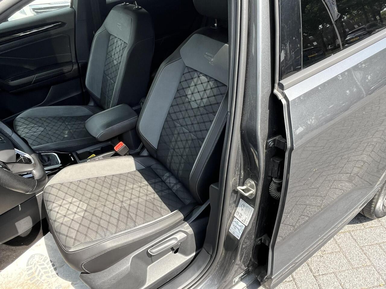 Volkswagen T-Roc 1.5 TSi DSG R-Line (2X) | 5 JAAR FABRIEKSGARANTIE!! |