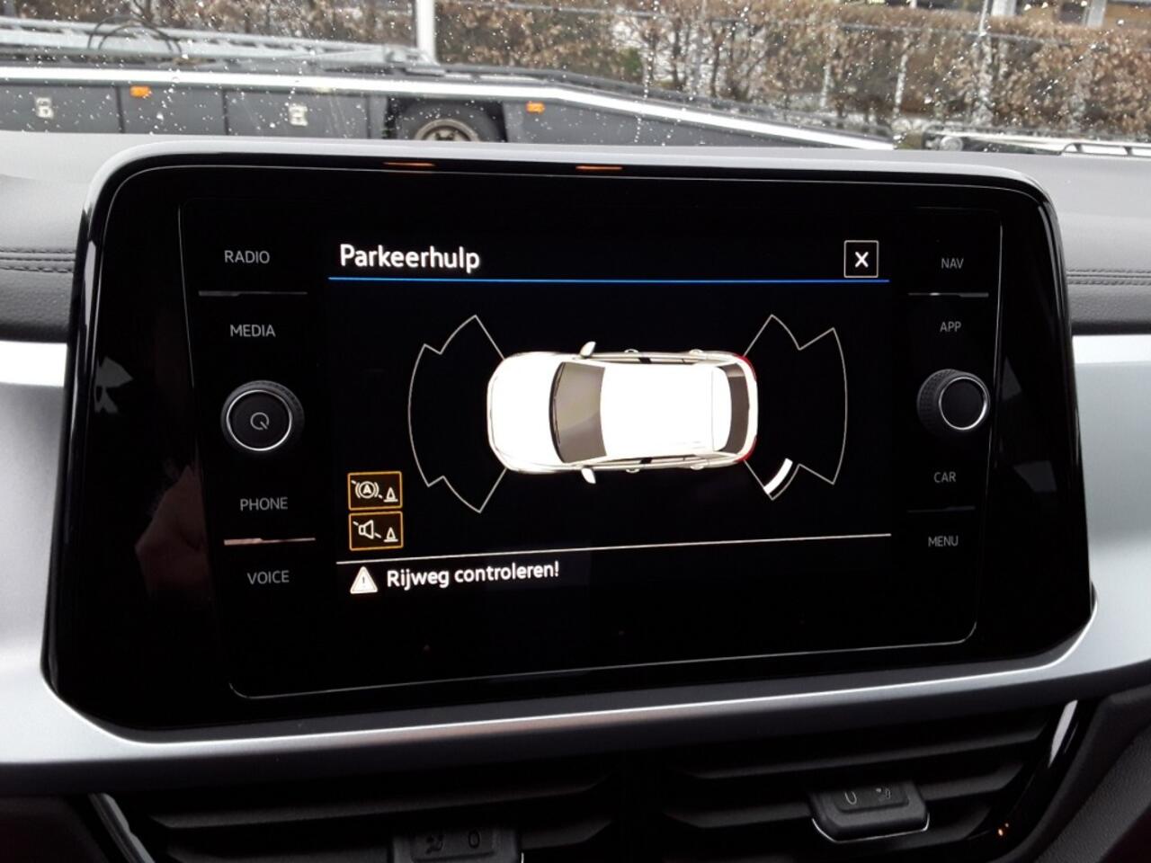 Volkswagen T-Roc 1.O TSI LIFE / NAVI / VIRTUEL COCKPIT / NW. MODEL