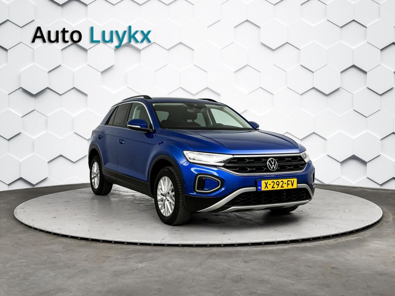 Volkswagen T-Roc 1.5 TSI Life Business DSG Automaat | Adaptieve Cruise Control | Apple Carplay/Android Auto | Parkeersensoren voor + achter