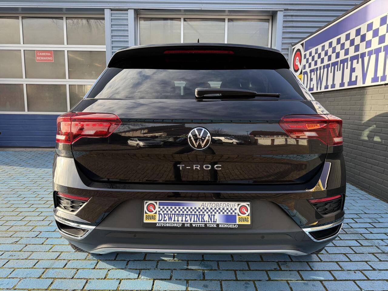 Volkswagen T-Roc 1.5 TSI SPORT ACC STOELVER. PANO TREKHAAK