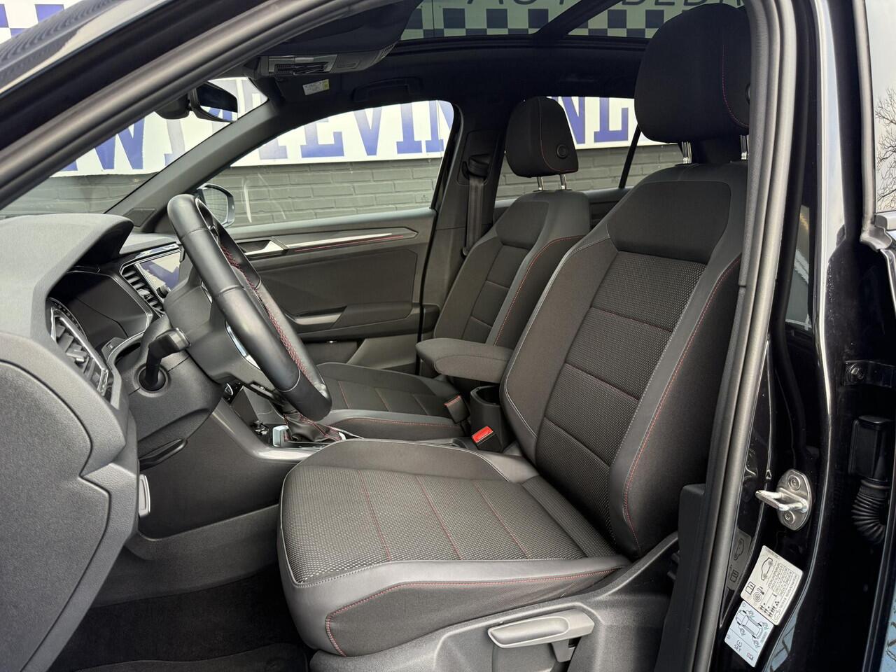 Volkswagen T-Roc 1.5 TSI SPORT ACC STOELVER. PANO TREKHAAK