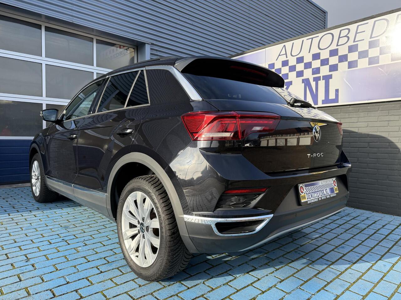 Volkswagen T-Roc 1.5 TSI SPORT ACC STOELVER. PANO TREKHAAK