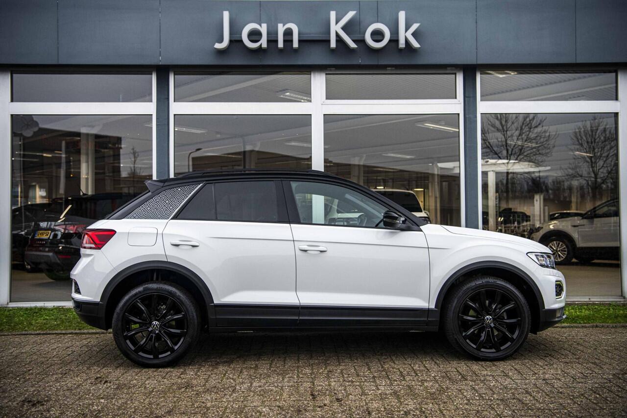 Volkswagen T-Roc 1.5 TSi 150 pk Sport + | Black Style | Full LED | Navigatie