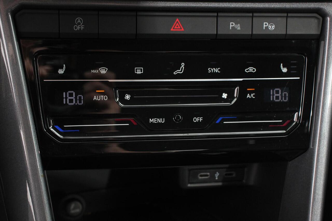 Volkswagen T-Roc 1.5 TSI 150pk DSG Style Consignatie auto Navigatie Climate Control Parkeer sensoren Adaptive Cruise Control Led Dab