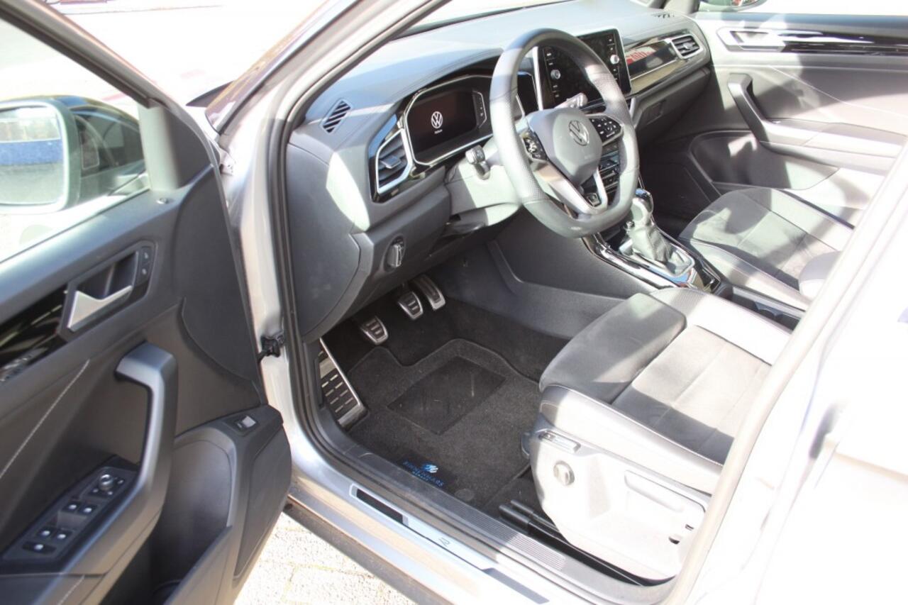 Volkswagen T-Roc 1.5 TSI R-Line Business+, Stoel en stuurverw, Navi, PDC, Zw hemelbekl.
